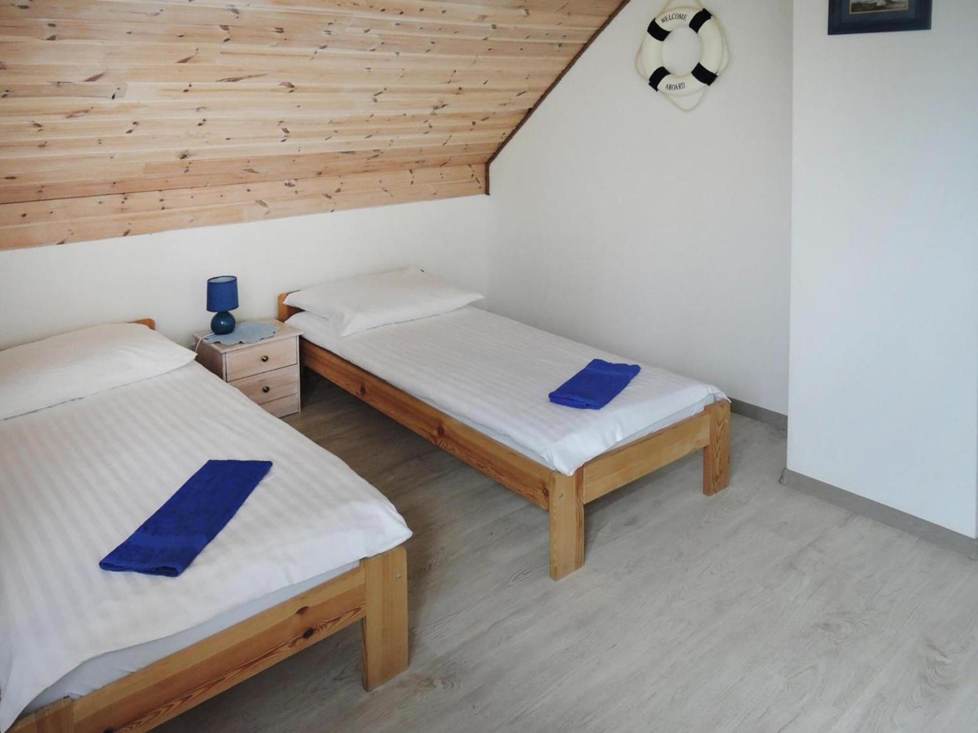 Semi-Detached Big House For 16 Persons By The Lake In Troszyn 外观 照片