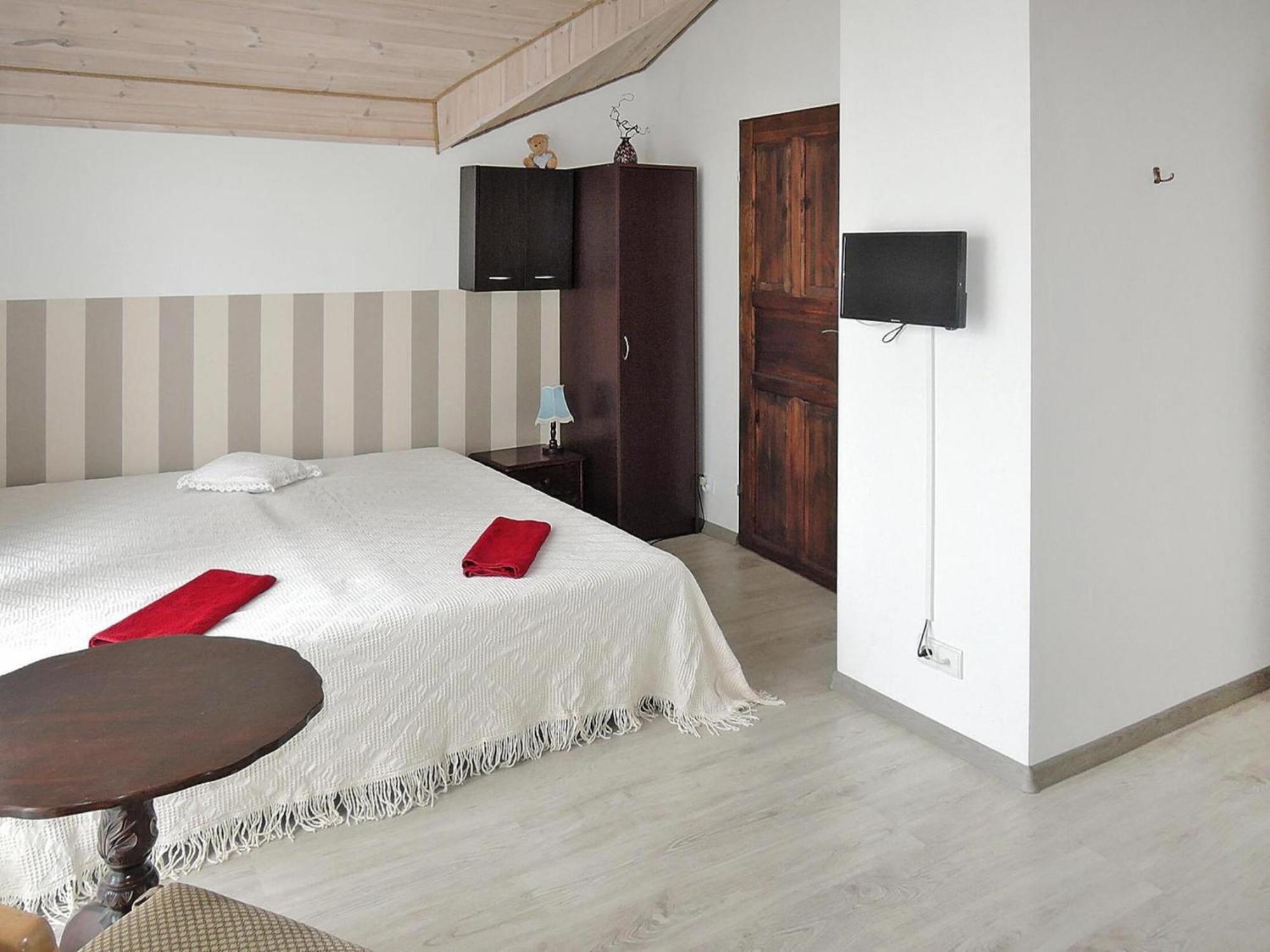 Semi-Detached Big House For 16 Persons By The Lake In Troszyn 外观 照片
